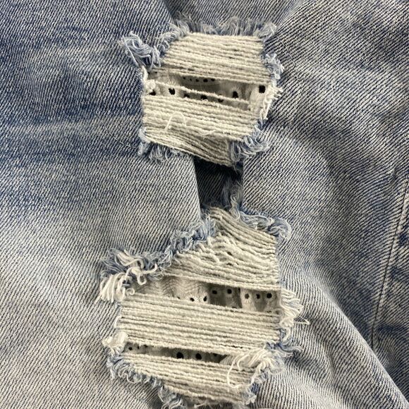 Edgely Jean Shorts Womens 18 Light Wash Denim Distress Destroyed Cut Off Roll Up - Picture 3 of 11